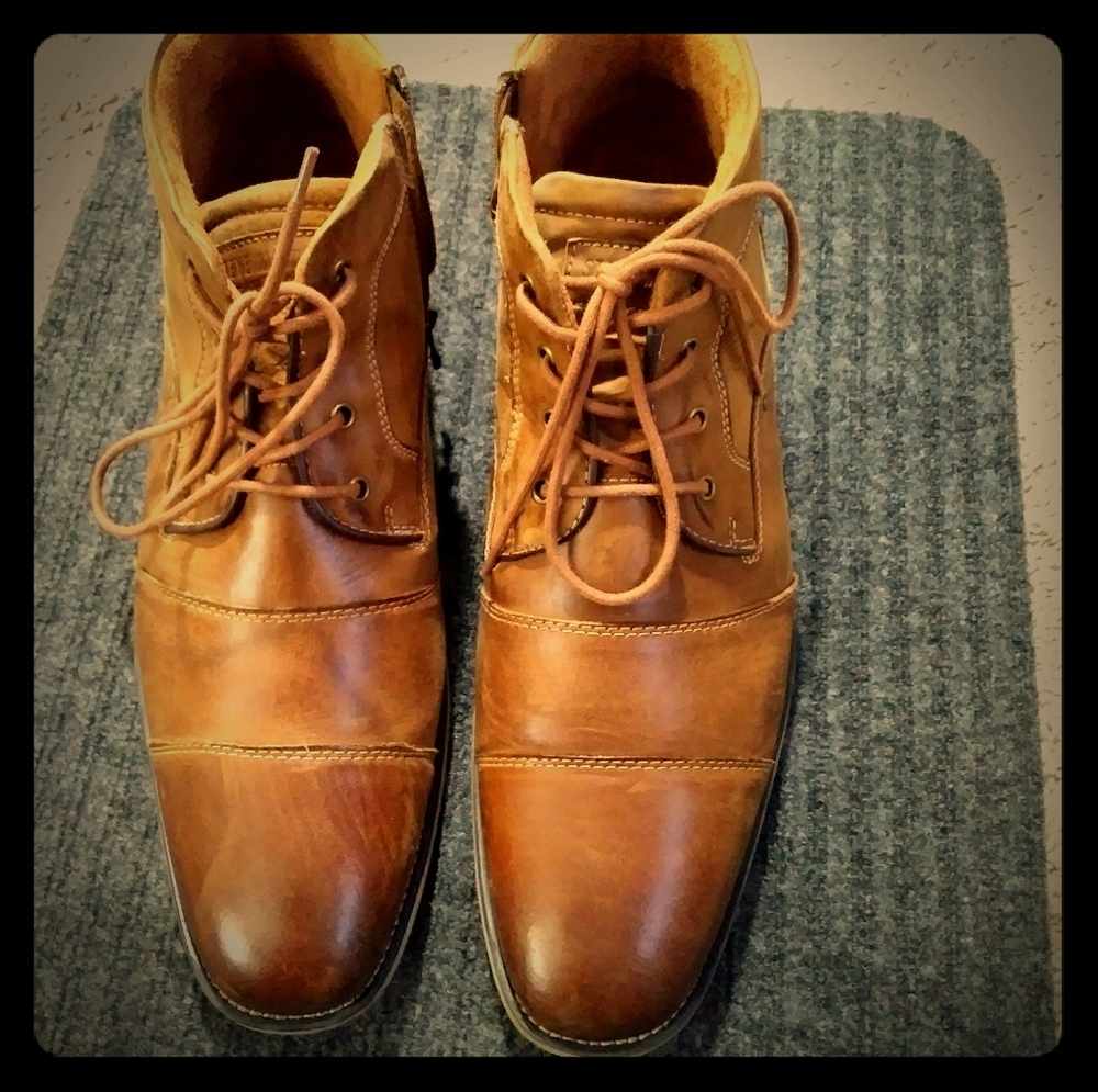 Steve Madden Leather zip-up & lace up half-boots.